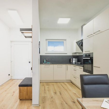 Deluxe Apartment Graz Bagian luar foto